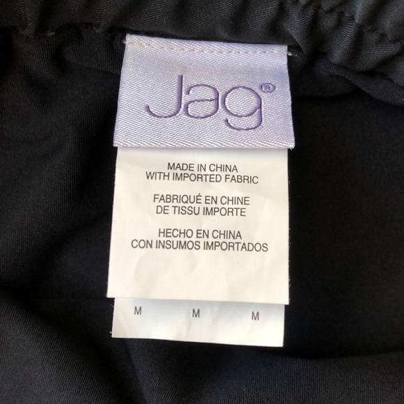 **SOLD** Active/Swim Bottom/Skirt - Picture 3 of 4